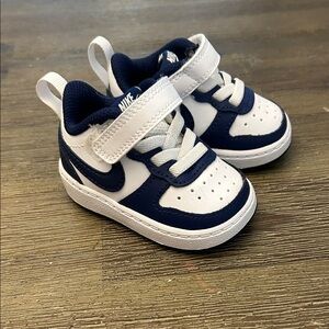 Nike Baby Shoes 2C Navy and White Velcro Sneakers